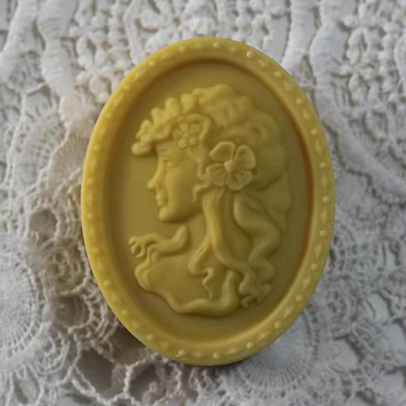Forma do mydła Queen do produk – Candle. Queen recenzja i cena
