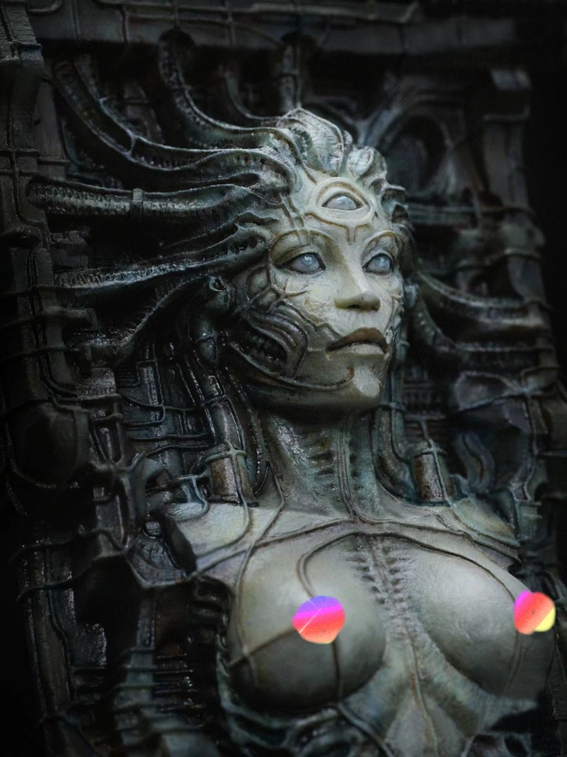 Formy silikonowe Alien Queen D – Candle. Queen recenzja i cena